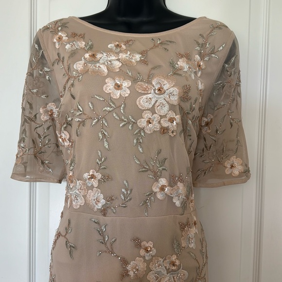 This beautiful floral pink dress - Picture 2 of 3